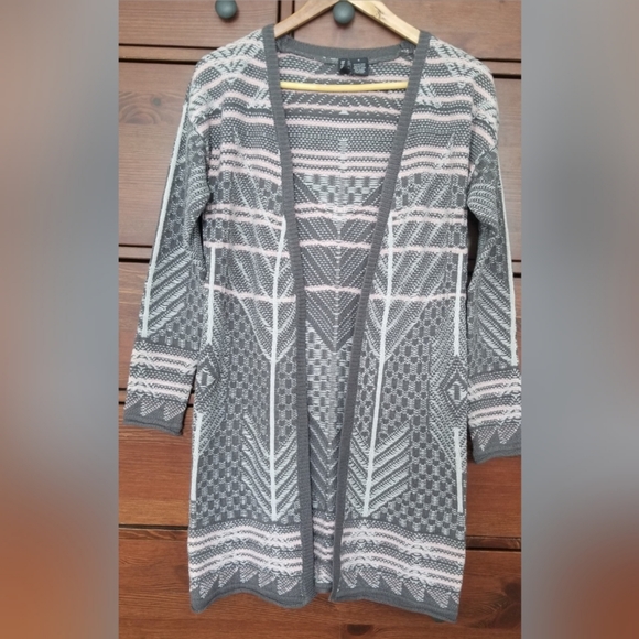 Gray Cardigan Long Sleeves - Picture 3 of 6